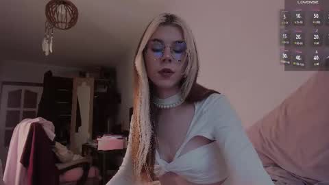 Eva online show from April 26, 2026, 9:07 am
