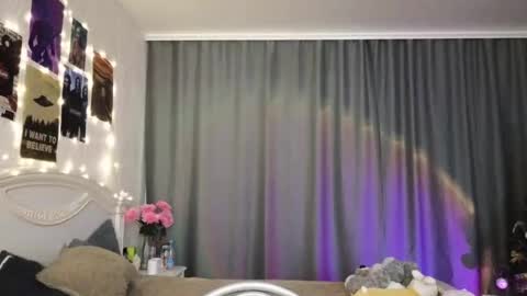 Snapshot of _eve____ chatting on February 15, 2025, 11:36 pm EveEva online show from February 15, 2025, 11:36 pm