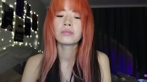 Snapshot of _eve____ chatting on March 4, 2025, 3:11 am EveEva online show from March 4, 2025, 3:11 am