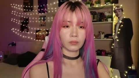 EveEva online show from March 2, 2026, 7:15 am