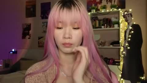 EveEva online show from March 12, 2026, 2:50 am