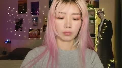 EveEva online show from March 25, 2026, 12:38 am