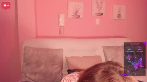 bigboobs evelyn online show from December 17, 2024, 9:07 am