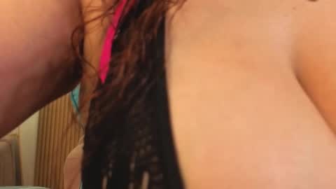 Snapshot of _evoni_b chatting on September 30, 2025, 12:48 am  evoni  online show from September 30, 2025, 12:48 am