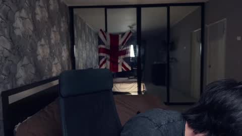 Snapshot of _fatrabbit chatting on February 28, 2025, 5:26 pm Keanu online show from February 28, 2025, 5:26 pm