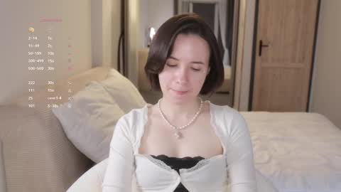 Snapshot of _female_essence_ chatting on May 7, 2026, 6:13 pm Essie online show from May 7, 2026, 6:13 pm