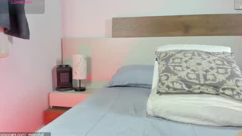  fullmoon online show from May 24, 2026, 5:23 am
