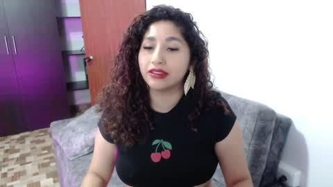 Gia Independent model online show from April 5, 2026, 1:52 pm