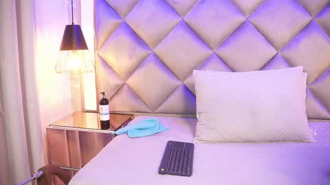 _giggy online show from May 8, 2026, 11:37 am