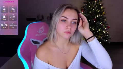 _gravity online show from December 18, 2025, 9:21 pm