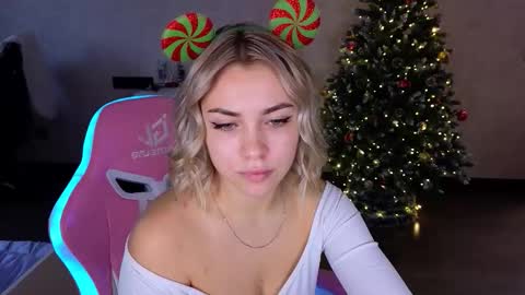 _gravity online show from December 19, 2025, 11:28 am