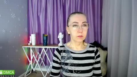_greybunny_ online show from February 23, 2025, 2:40 am