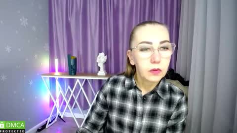 Snapshot of _greybunny_ chatting on September 28, 2025, 9:25 am _greybunny_ online show from September 28, 2025, 9:25 am