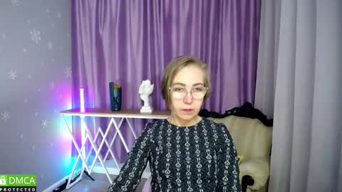 Snapshot of _greybunny_ chatting on October 14, 2025, 12:28 pm _greybunny_ online show from October 14, 2025, 12:28 pm