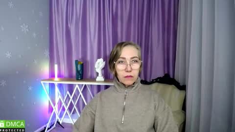Snapshot of _greybunny_ chatting on October 21, 2025, 10:05 am _greybunny_ online show from October 21, 2025, 10:05 am