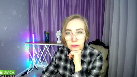 Snapshot of _greybunny_ chatting on October 23, 2025, 9:52 am _greybunny_ online show from October 23, 2025, 9:52 am