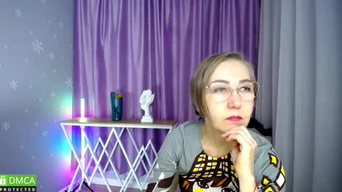 Snapshot of _greybunny_ chatting on October 27, 2025, 10:19 am _greybunny_ online show from October 27, 2025, 10:19 am