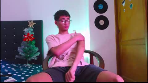 GsusssFeets online show from November 23, 2025, 5:02 pm