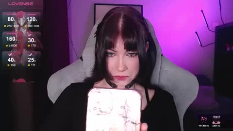 Snapshot of _gummybears_ chatting on September 25, 2025, 8:40 am Tori online show from September 25, 2025, 8:40 am