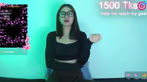 Snapshot of _gwen__ chatting on September 10, 2025, 6:13 am Gwen online show from September 10, 2025, 6:13 am