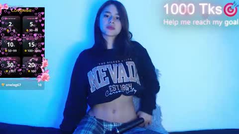 Snapshot of _gwen__ chatting on September 12, 2025, 6:35 am Gwen online show from September 12, 2025, 6:35 am