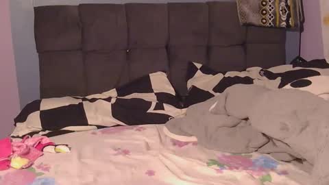 _hairlyboy online show from December 15, 2025, 6:06 am