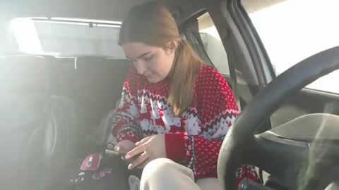 Snapshot of _hidden_frommymoom_ chatting on January 5, 2025, 11:48 am Criss4u online show from January 5, 2025, 11:48 am