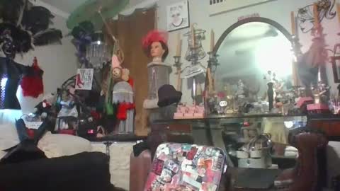 _hitgirly_ online show from May 23, 2026, 4:50 am
