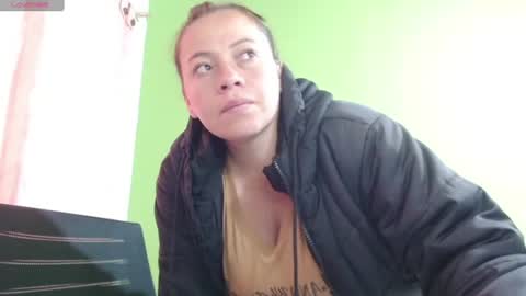 Snapshot of _honey1_ chatting on June 13, 2026, 10:57 am Honey online show from June 13, 2026, 10:57 am