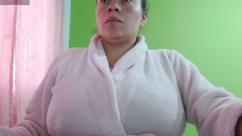 Snapshot of _honey1_ chatting on July 2, 2026, 11:38 am Honey online show from July 2, 2026, 11:38 am