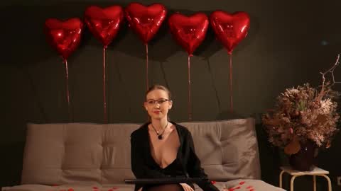 stefania stesha stef online show from February 13, 2026, 4:25 pm