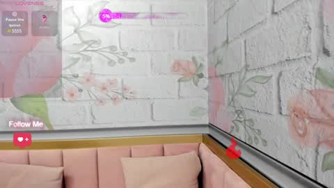 _iris_evans online show from January 17, 2025, 11:17 am