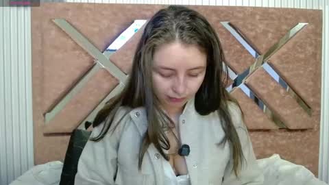 Snapshot of _isaabellaa chatting on June 9, 2026, 12:39 pm Isa online show from June 9, 2026, 12:39 pm