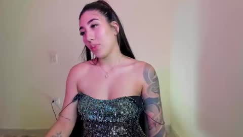 Isabella online show from October 5, 2025, 6:12 am