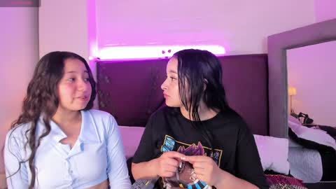 Isa online show from January 3, 2025, 4:37 pm