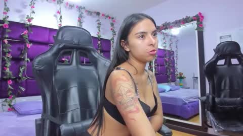 _isabella_swan online show from October 7, 2025, 2:31 am