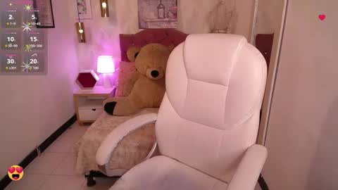 vivi online show from September 11, 2025, 8:09 pm