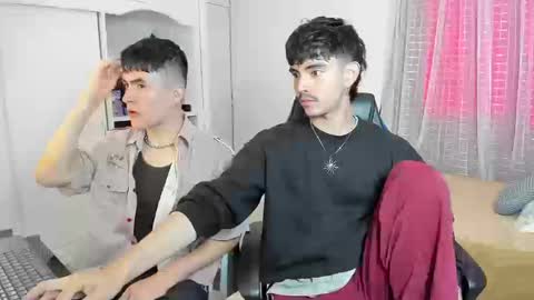 Snapshot of _jamesboy chatting on September 19, 2025, 9:59 pm James online show from September 19, 2025, 9:59 pm