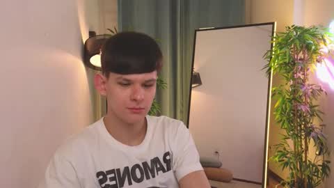 Snapshot of _jamesgray_ chatting on February 8, 2026, 3:48 pm James online show from February 8, 2026, 3:48 pm