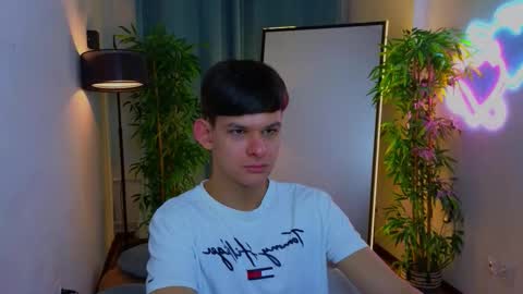 Snapshot of _jamesgray_ chatting on February 12, 2026, 2:56 pm James online show from February 12, 2026, 2:56 pm