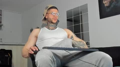 Snapshot of _jamesleandros chatting on January 18, 2025, 12:24 am jeison online show from January 18, 2025, 12:24 am
