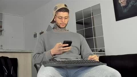 Snapshot of _jamesleandros chatting on January 19, 2025, 1:12 pm jeison online show from January 19, 2025, 1:12 pm