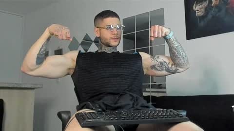 Snapshot of _jamesleandros chatting on January 26, 2025, 11:39 pm jeison online show from January 26, 2025, 11:39 pm