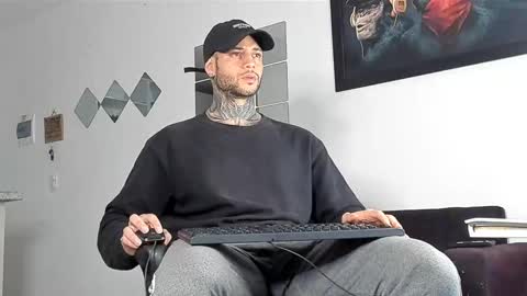 Snapshot of _jamesleandros chatting on March 9, 2025, 5:44 am jeison online show from March 9, 2025, 5:44 am