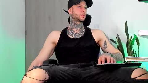 Snapshot of _jamesleandros chatting on February 15, 2026, 6:26 pm jeison online show from February 15, 2026, 6:26 pm