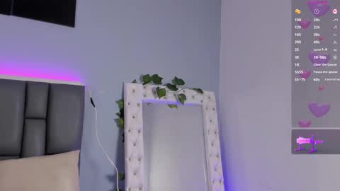 Snapshot of _jasmine_blush chatting on October 18, 2025, 12:17 pm Jasmine online show from October 18, 2025, 12:17 pm