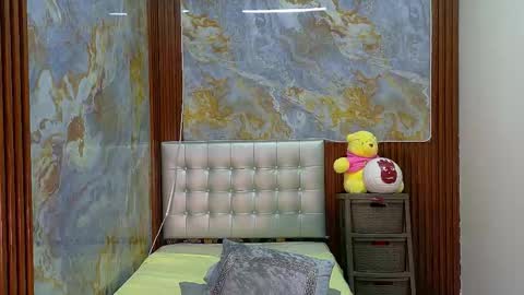 Jesica online show from May 3, 2026, 10:05 pm