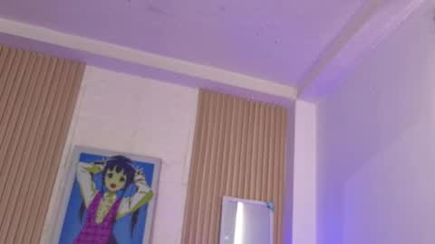 Mia online show from March 6, 2026, 4:25 pm