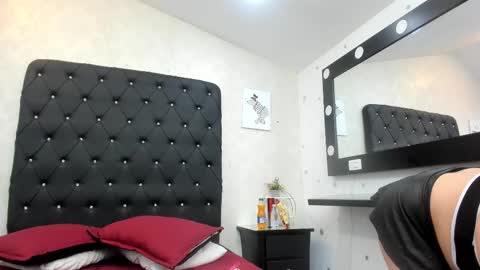 _johnson_alana online show from March 15, 2026, 12:33 pm