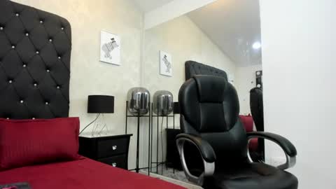_johnson_alana online show from June 14, 2026, 12:29 pm
